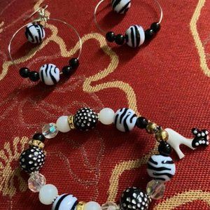 Heavenlee-Scent, we make you sparkle jewelry, inky-white